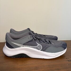 Nike LEGEND ESSENTIAL 3 NN Mens Smoke Grey DM1120-002 Sneakers Shoes 10